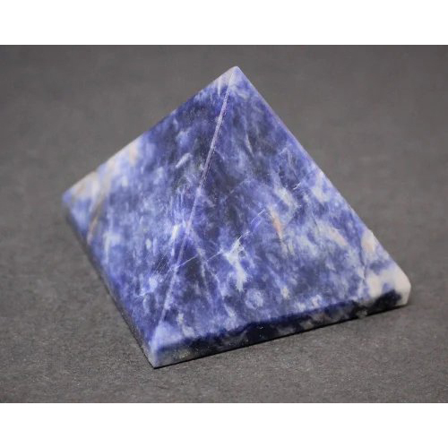 Natural-Stone-Sodalite-Piramind-size-50-55-mm. Natural Stone Sodalite Piramind size 50 55 mm - Image 1